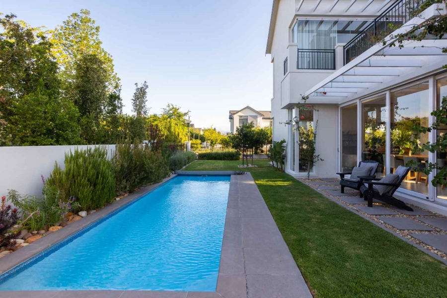 4 Bedroom Property for Sale in Val De Vie Estate Western Cape